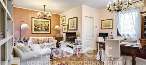 2-salle Appartement à Senigallia, Italy No. 37568 7