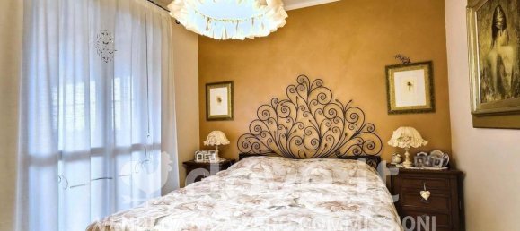 2-salle Appartement à Senigallia, Italy No. 37568 17