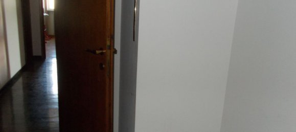 4 rooms Apartment in Sesto San Giovanni, Italy No. 151717 15