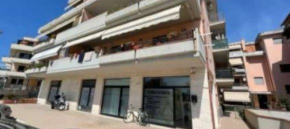 89m² Office in Grottammare, Italy No. 343906 9