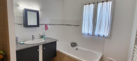 Villa de 3 dormitorios en Lablachere, France No. 305706 9