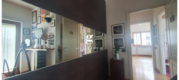 3 rooms Apartment in Salerno, Italy No. 14807 6