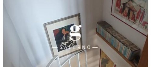 3 rooms Apartment in Salerno, Italy No. 14807 11