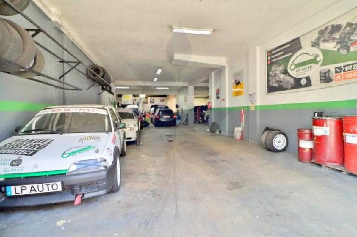 Tienda en Braga, Portugal 500 m² No. 8348