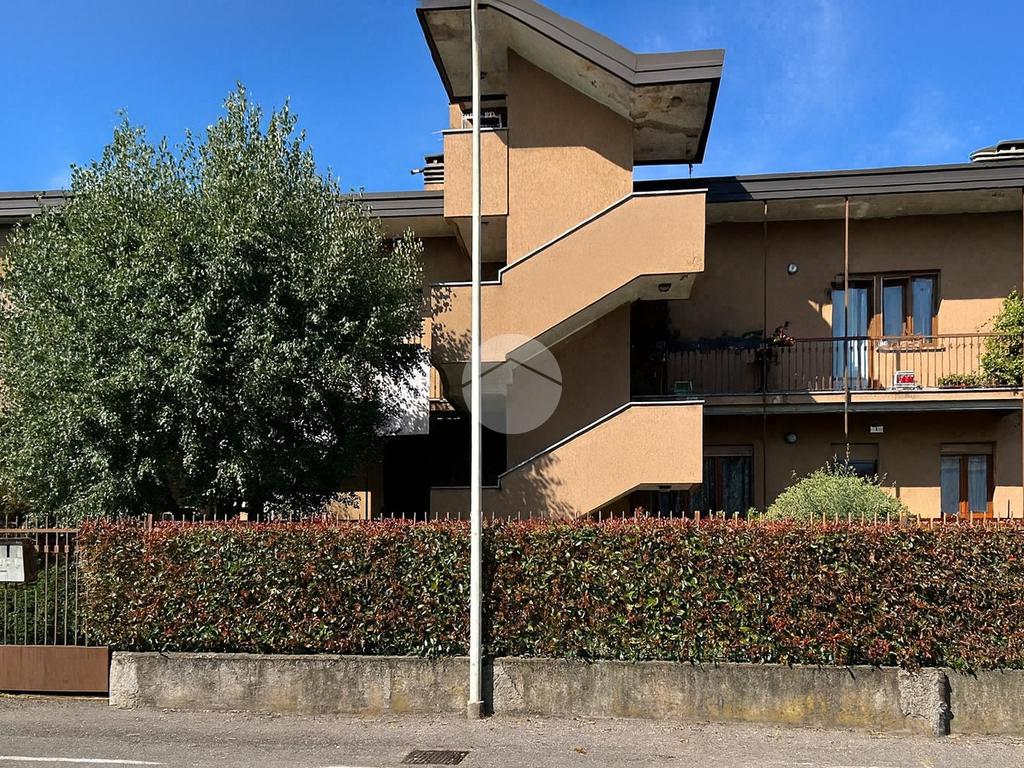 3 Schlafzimmer Wohnung in Seregno, Italy, Nr. 378881