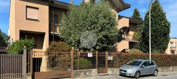 3 bedrooms Apartment in Seregno, Italy No. 378881 6