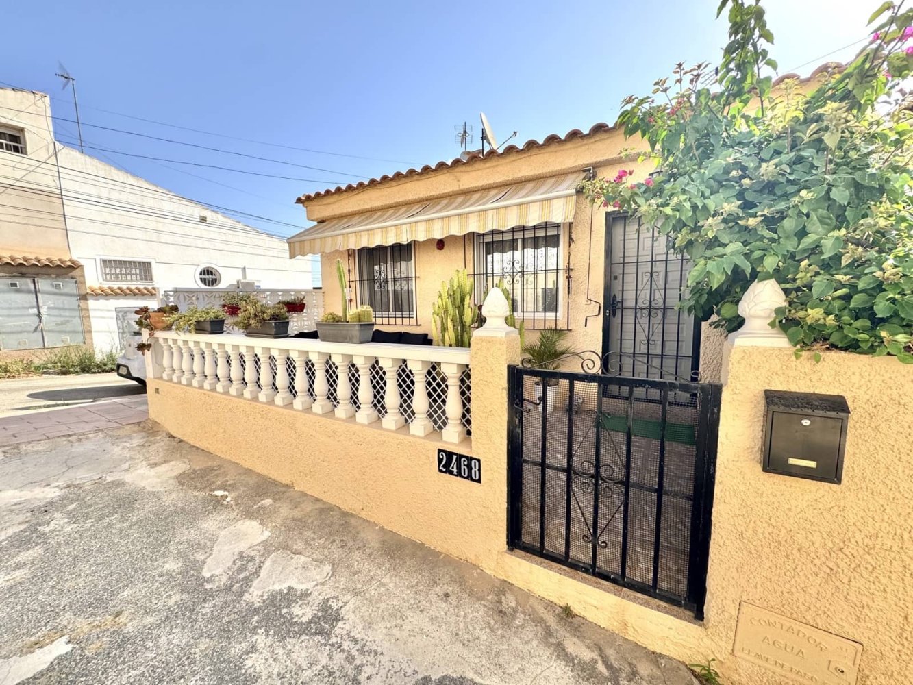 Adosado de 1 dormitorio en La Marina, Spain No. 221377