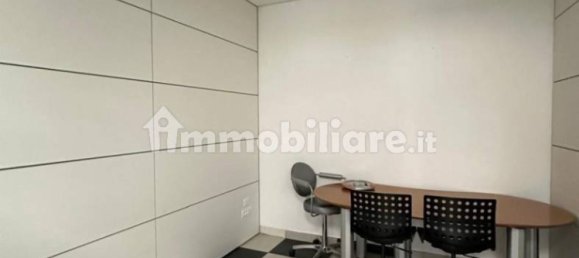 Oficina de 5 habitaciónes en Guidonia Montecelio, Italy No. 306273 16