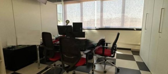 Oficina de 5 habitaciónes en Guidonia Montecelio, Italy No. 306273 12