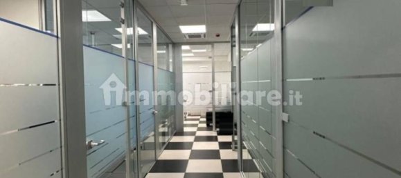 Oficina de 5 habitaciónes en Guidonia Montecelio, Italy No. 306273 15