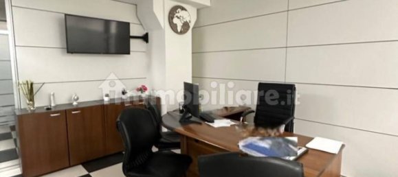 Oficina de 5 habitaciónes en Guidonia Montecelio, Italy No. 306273 13