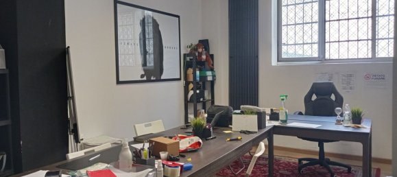 290m² Commercial property in Brescia, Italy No. 67913 4