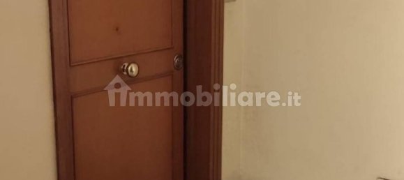 3 rooms Apartment in Rome, Italy No. 39873 2