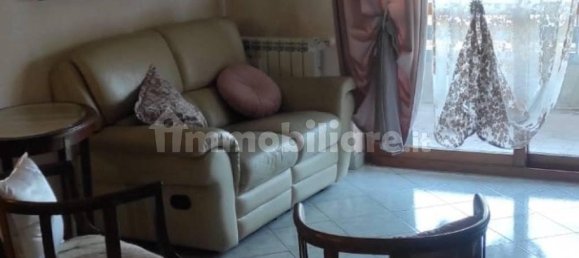 3 rooms Apartment in Rome, Italy No. 39873 3