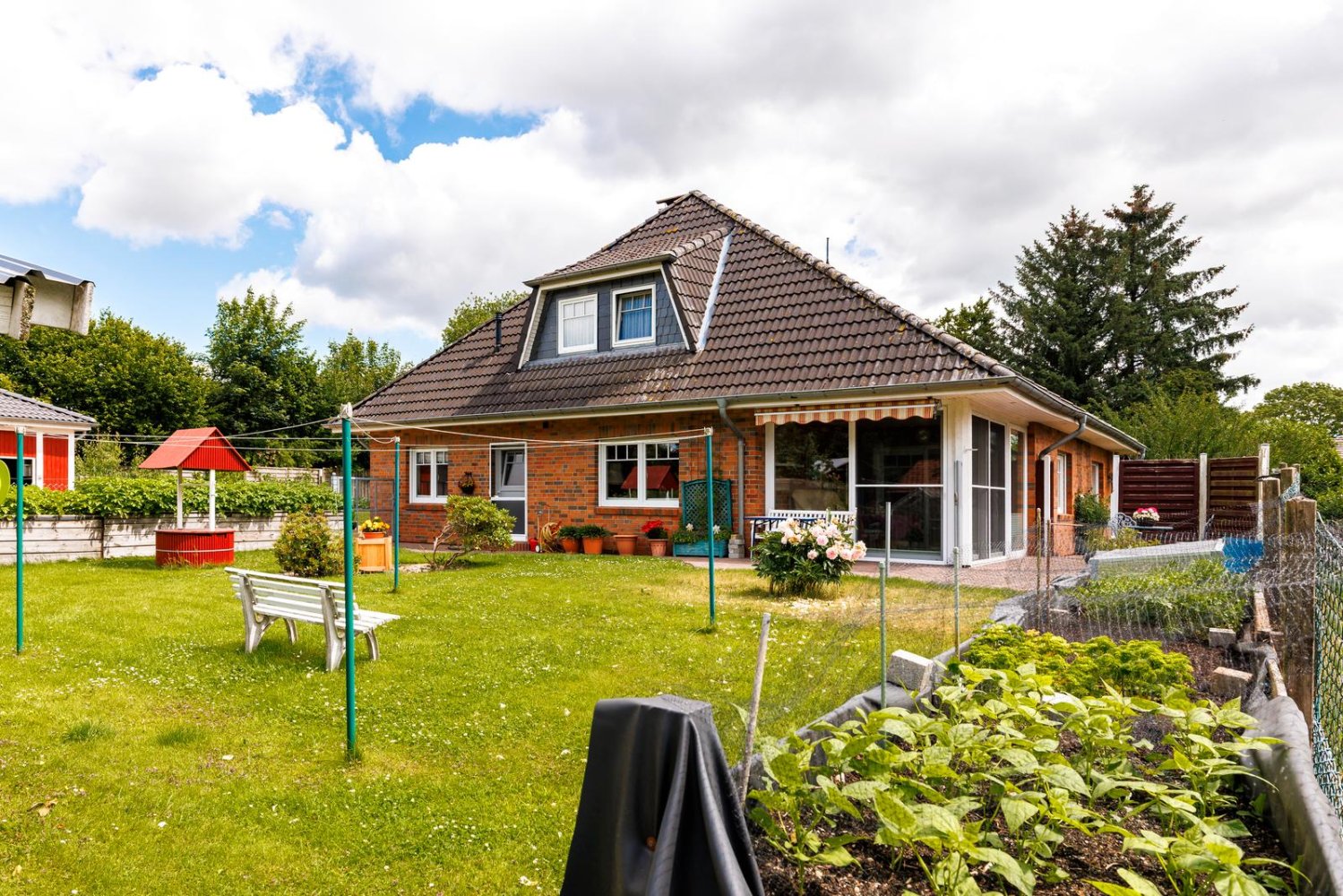 6 rooms Townhouse in Schleswig-Flensburg, Germany No. 236990