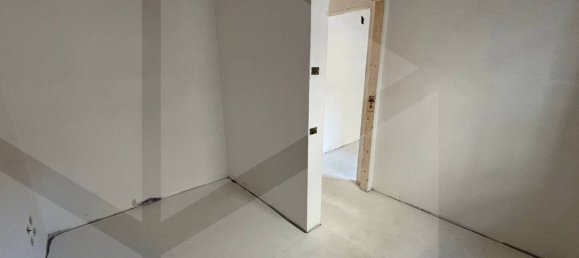 3-salle Appartement à San Giovanni Rotondo, Italy No. 24977 9