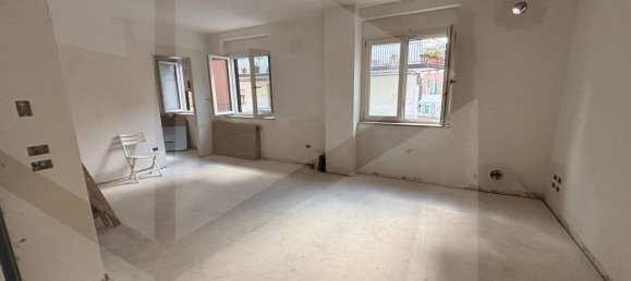 3-salle Appartement à San Giovanni Rotondo, Italy No. 24977 5