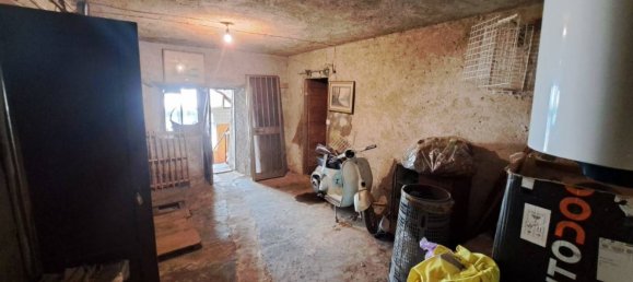 2 bedrooms House in Licciana Nardi, Italy No. 274189 31