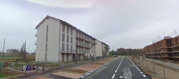 3 rooms Apartment in Chieri, Italy No. 10170 5