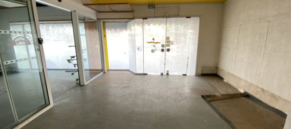 Gewerbliche Immobilie in Vierzon, France 90m², Nr. 93004 4