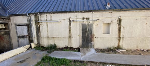 Gewerbliche Immobilie in Vierzon, France 90m², Nr. 93004 16