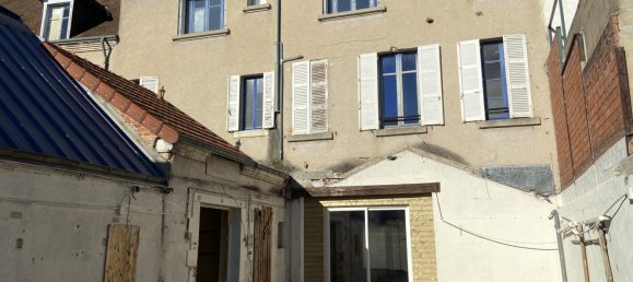 Gewerbliche Immobilie in Vierzon, France 90m², Nr. 93004 19