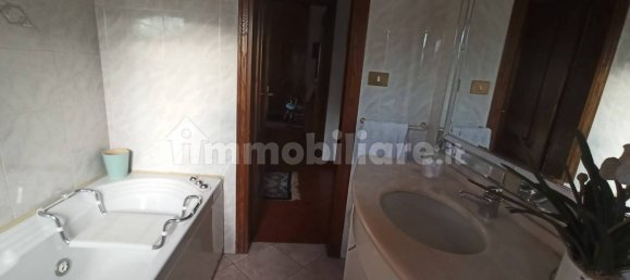 3 bedrooms Villa in Lucca, Italy No. 78423 10