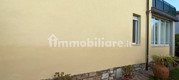 3 bedrooms Villa in Lucca, Italy No. 78423 4