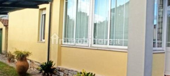 3 bedrooms Villa in Lucca, Italy No. 78423 7