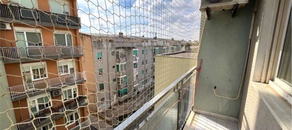 3-salle Appartement à Brindisi, Italy No. 29499 16