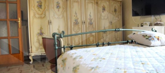 10-salle Bâtiment à Frattamaggiore, Italy No. 18530 10