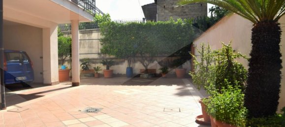 10-salle Bâtiment à Frattamaggiore, Italy No. 18530 5