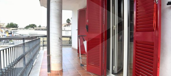 10-salle Bâtiment à Frattamaggiore, Italy No. 18530 23