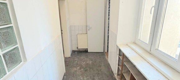 Apartamento de 3 habitaciónes en Favoriten, Austria No. 174708 8