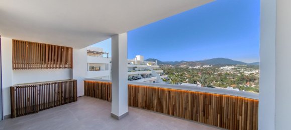 2 bedrooms Penthouse in Marbella, Spain No. 123138 3