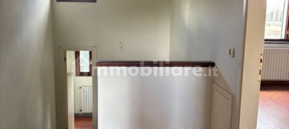 3 bedrooms House in Empoli, Italy No. 16554 12