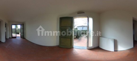 3 bedrooms House in Empoli, Italy No. 16554 7