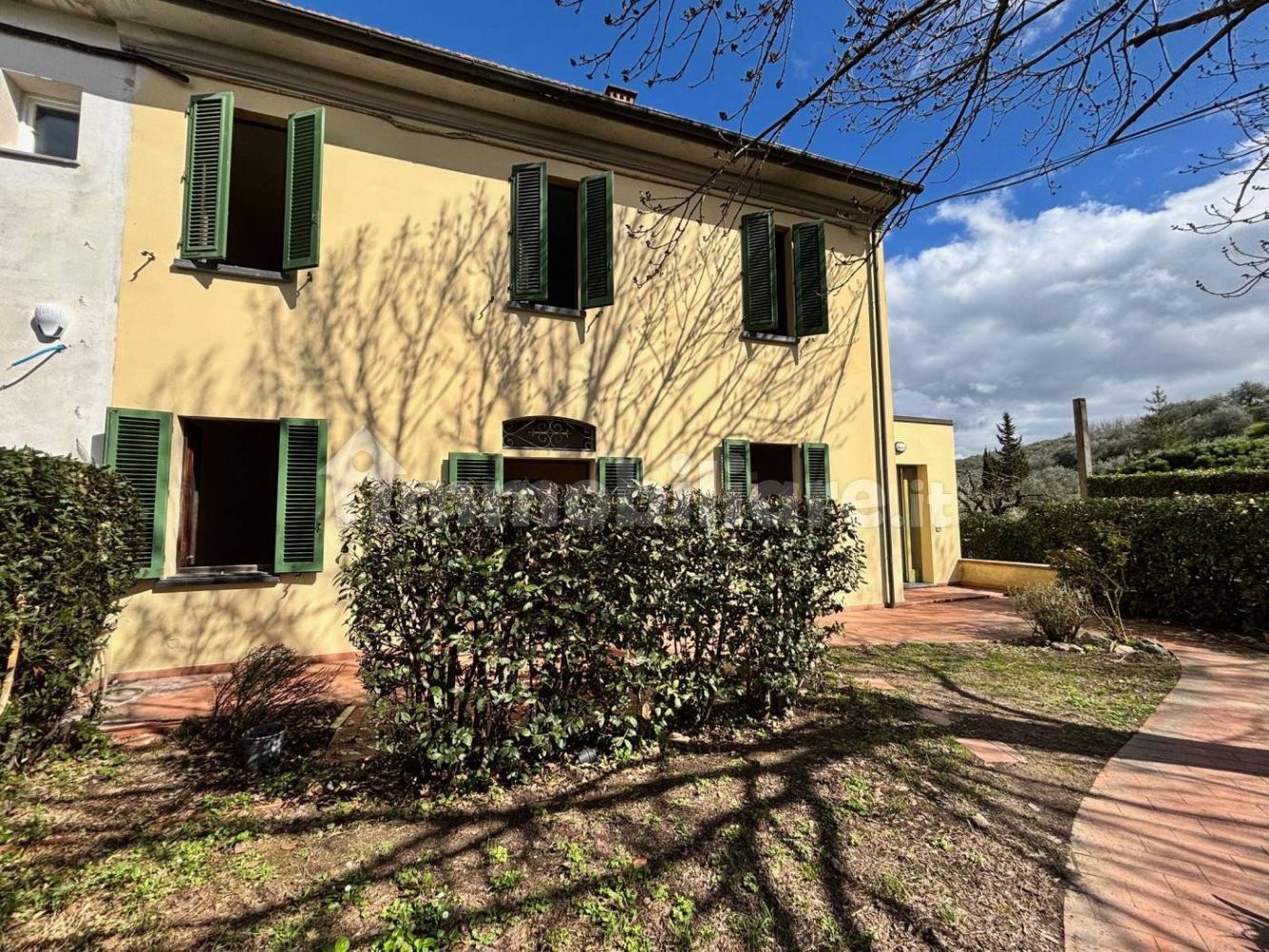 3 bedrooms House in Empoli, Italy No. 16554