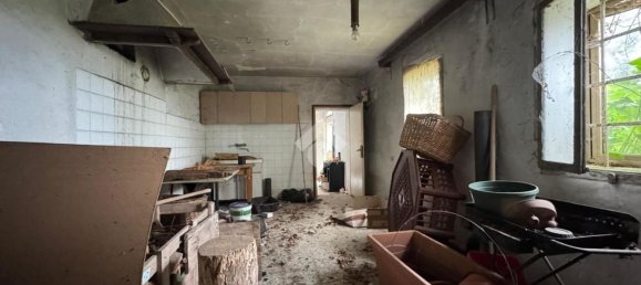 5 bedrooms House in Volpago del Montello, Italy No. 332341 12