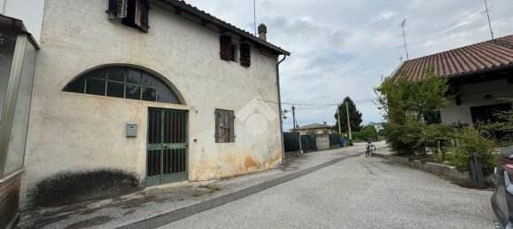 5 bedrooms House in Volpago del Montello, Italy No. 332341 30