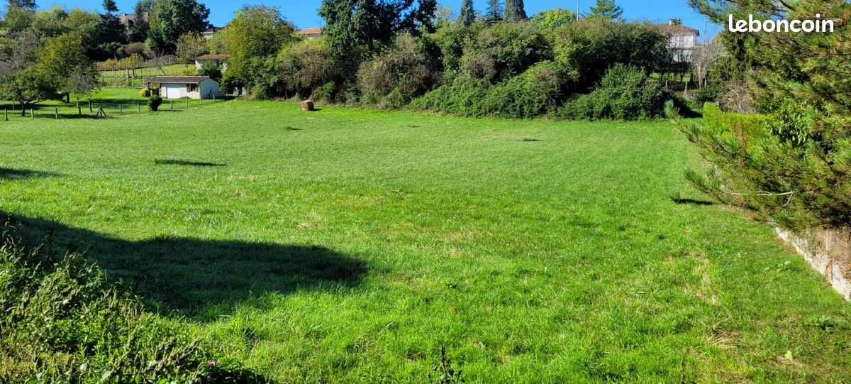 Grundstück in Tocane-Saint-Apre, France 2100m², Nr. 111919