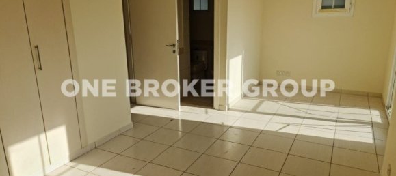 2 bedrooms Villa in Dubai, UAE No. 1753 5
