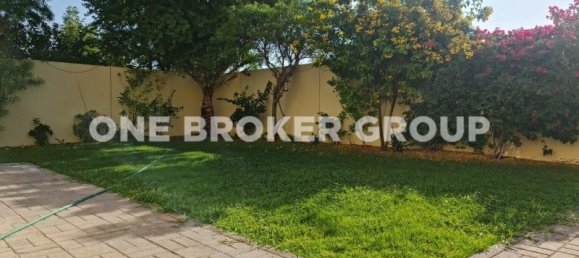 2 bedrooms Villa in Dubai, UAE No. 1753 9