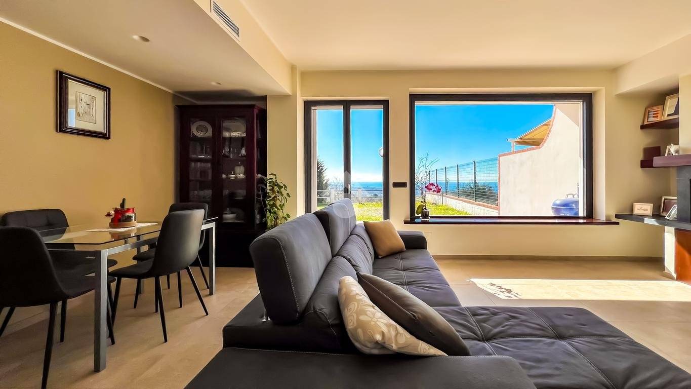 4 غرف نوم فيلا في Formia, Italy رقم 276394