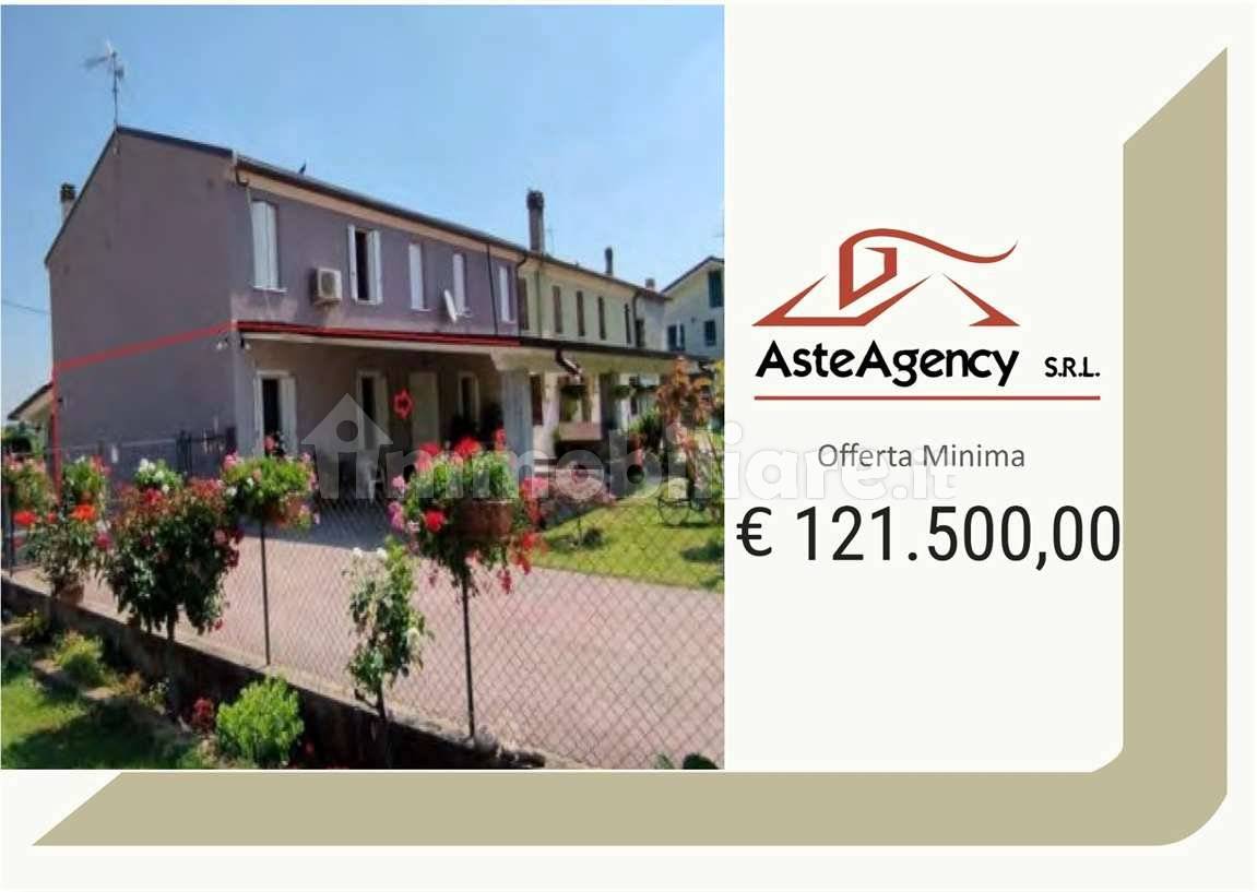 2 غرف نوم شقة في Legnago, Italy رقم 370353