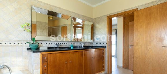 Вилла с 4 спальнями в Лоле, Португалия № 127810 27