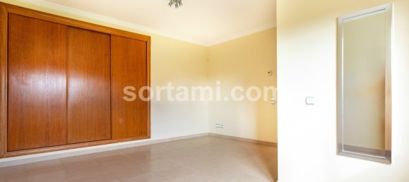 Вилла с 4 спальнями в Лоле, Португалия № 127810 33