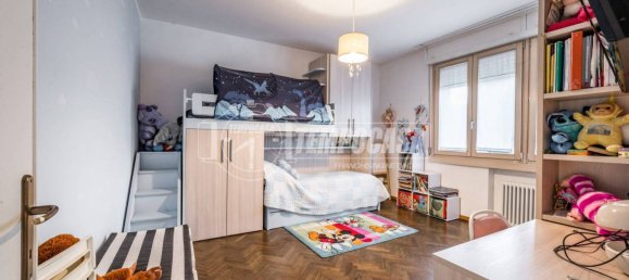 3 bedrooms House in Modena, Italy No. 333300 10