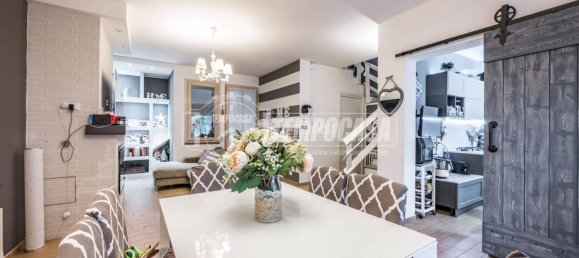 3 bedrooms House in Modena, Italy No. 333300 6