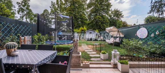 3 bedrooms House in Modena, Italy No. 333300 3